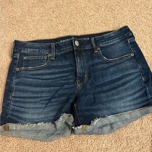 American eagle dark wash shortie size 14